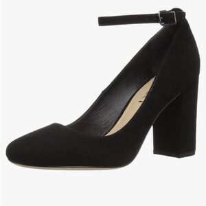 Via Spiga V-Selita Suede Pumps